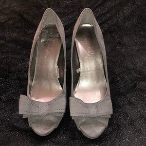 Peep Toe+Bow Suede Grey Pumps 👠